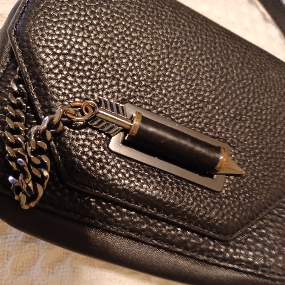 MACKAGE